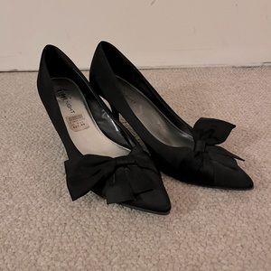 Fioni pointed toe heels